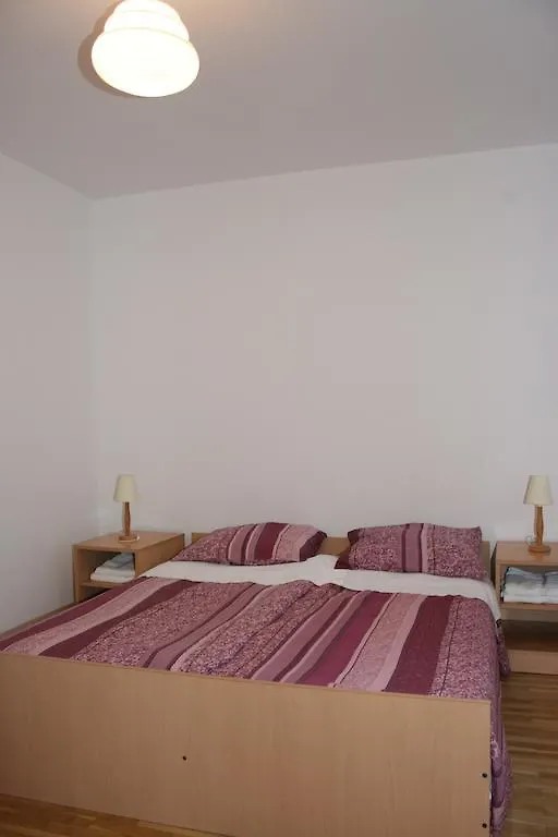 Apartments Lara Dramalj