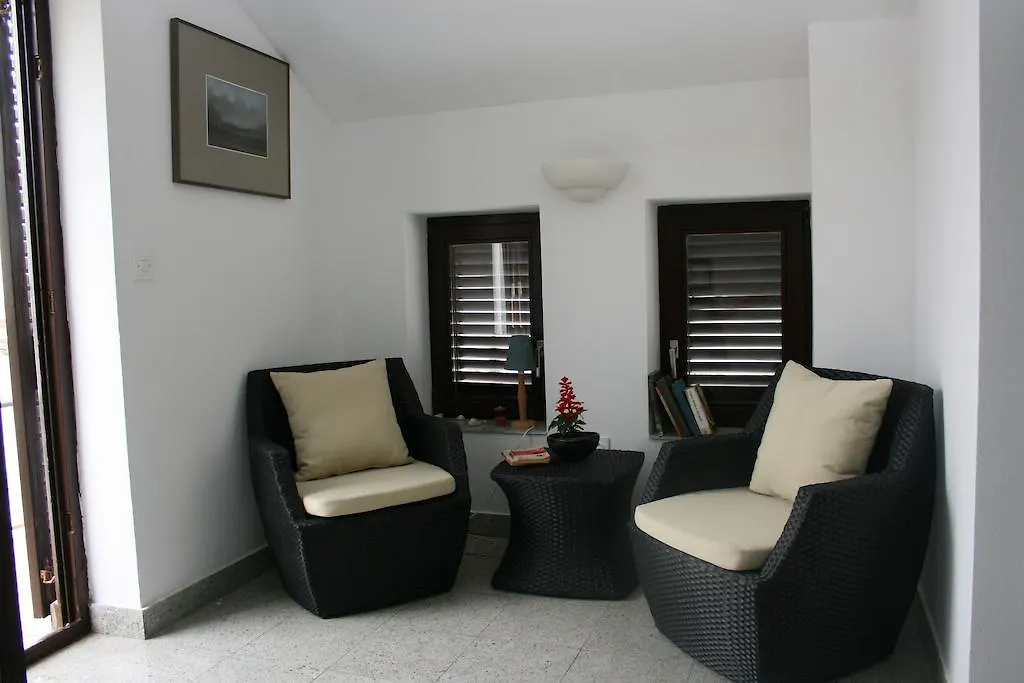 Apartments Lara Dramalj Croatia